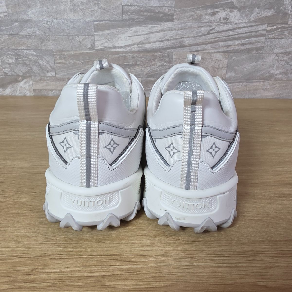 ルイヴィトン LV