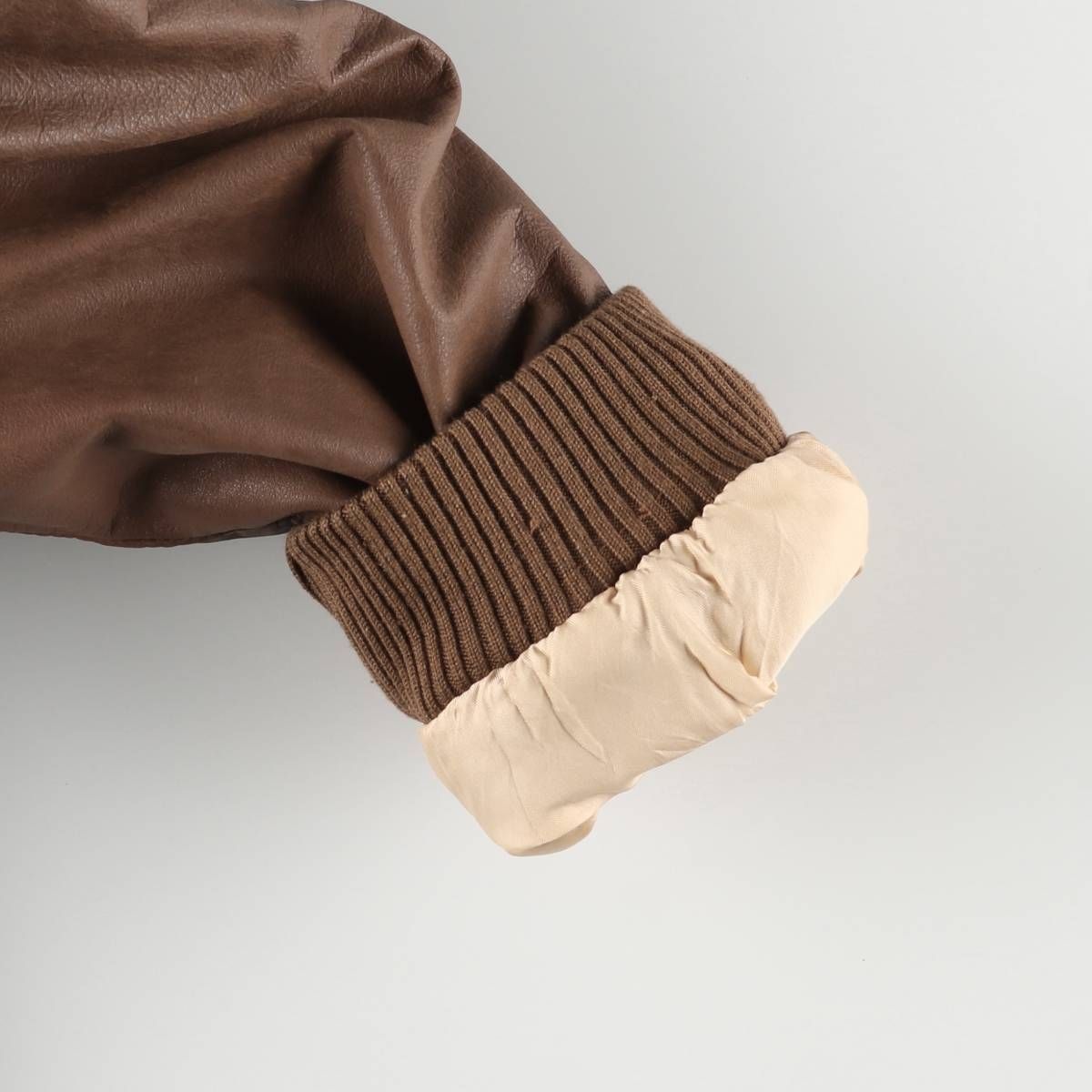 古着 ARCHTECT A-2タイプ 中綿入り レザージャケット フライトジャケット レディースM相当 eaa579505 GULLKHAN_COM