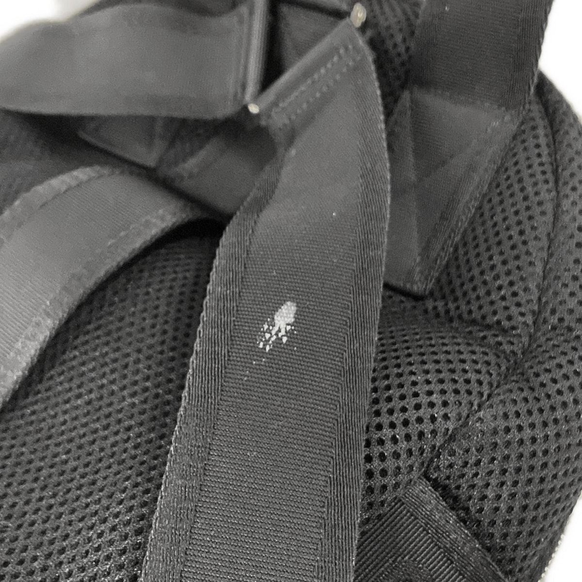 黒×アイボリー×マルチ ビーズ