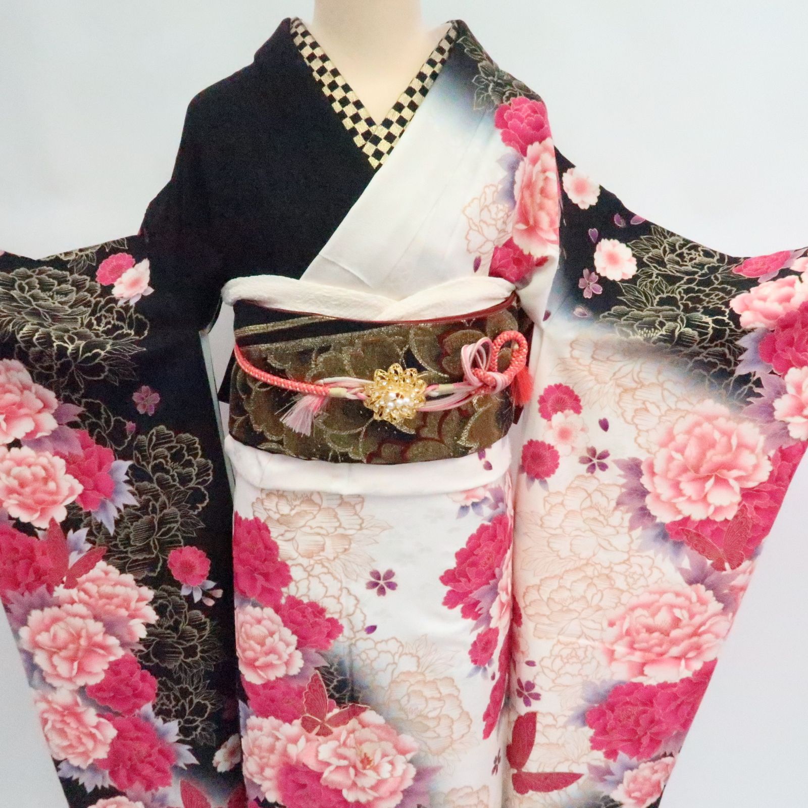 ✾まめ藤✾m2271 正絹 金駒刺繡 牡丹 桜 蝶 トールサイズ 振袖 襦袢 帯3点セット