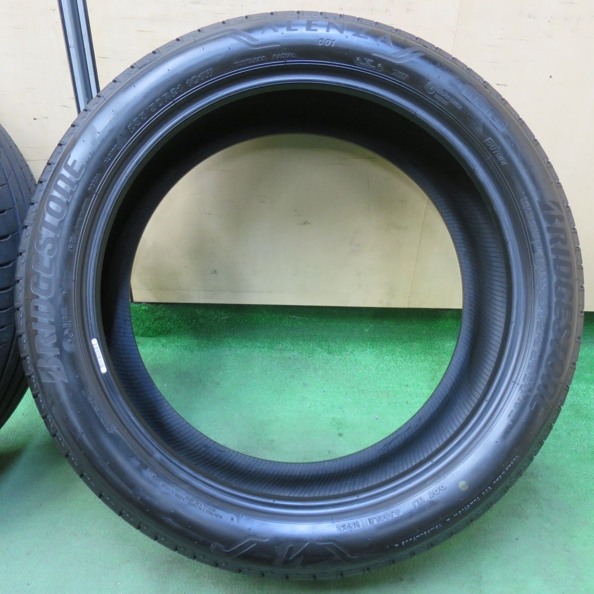  バリ溝 25年 9 5分 235 50 R 21 ブリヂストン アレンザ 001 タイヤ 21インチ レクサス RX ジャガー インフィニティ 等 5102806イノタ 21インチ サマータイヤ ノーマルタイヤ