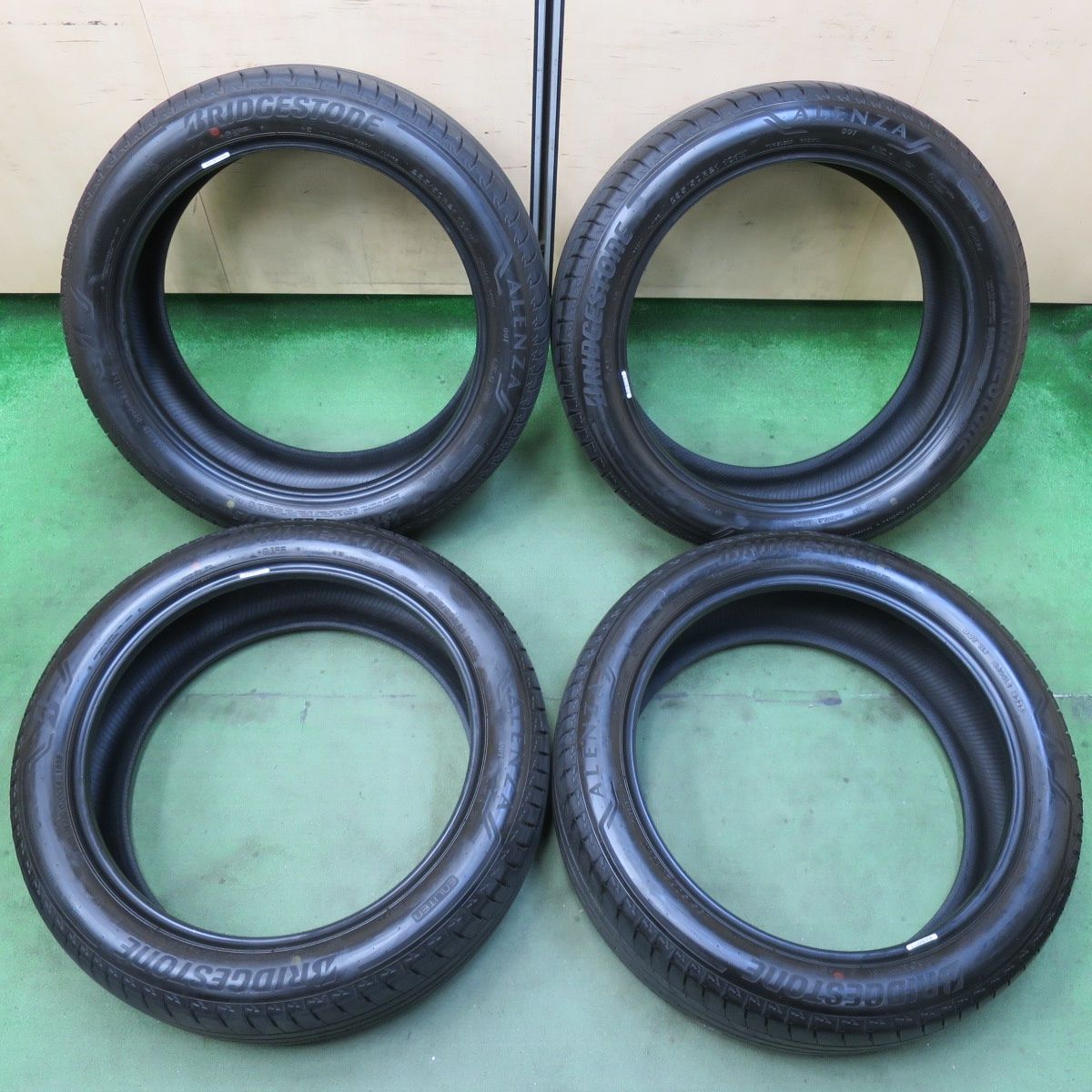 バリ溝 25年 9 5分 235 50 R 21 ブリヂストン アレンザ 001 タイヤ 21インチ レクサス RX ジャガー インフィニティ 等 5102806イノタ