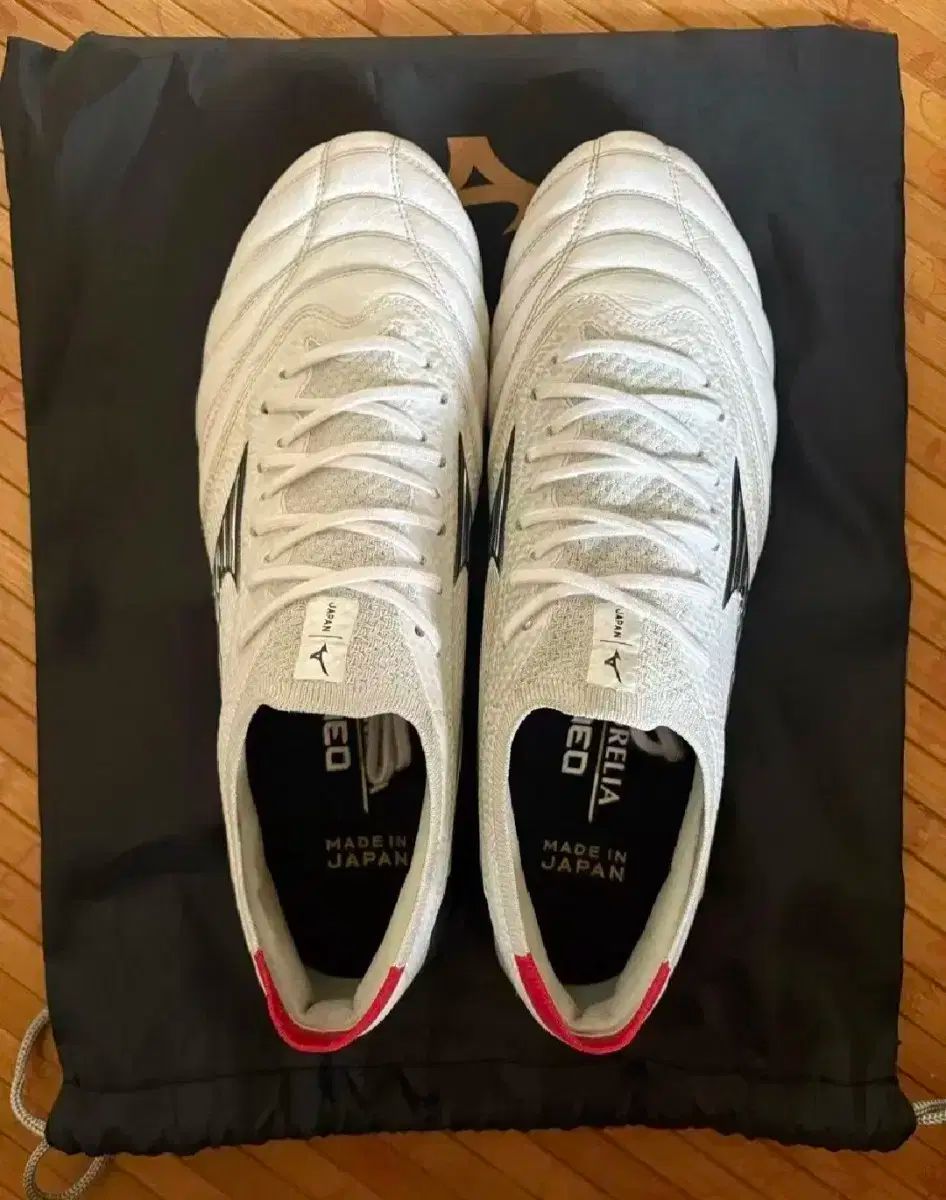 mizuno モレリア NEO₄ ベータ ジャパン 270