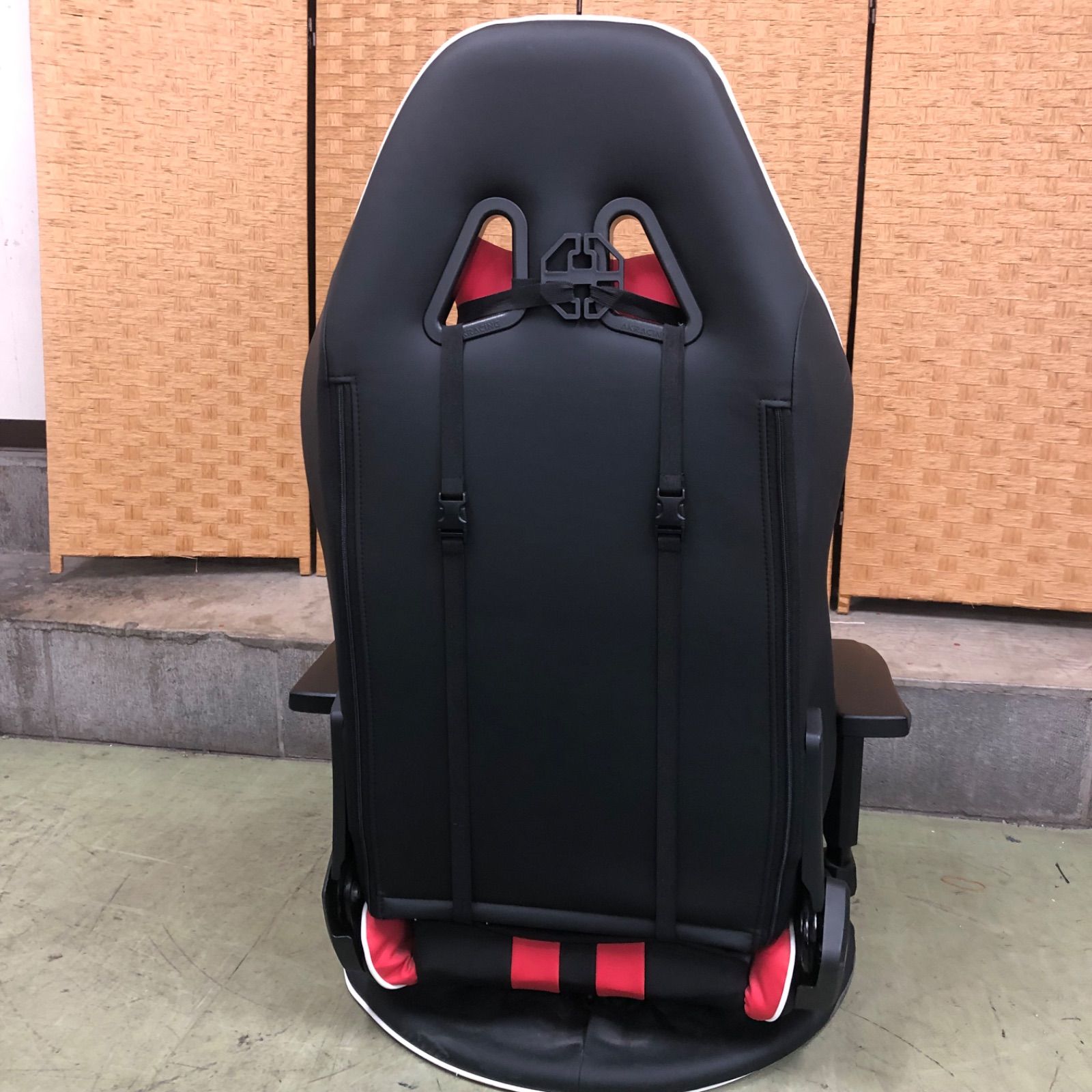 AKRACING エーケーレーシング