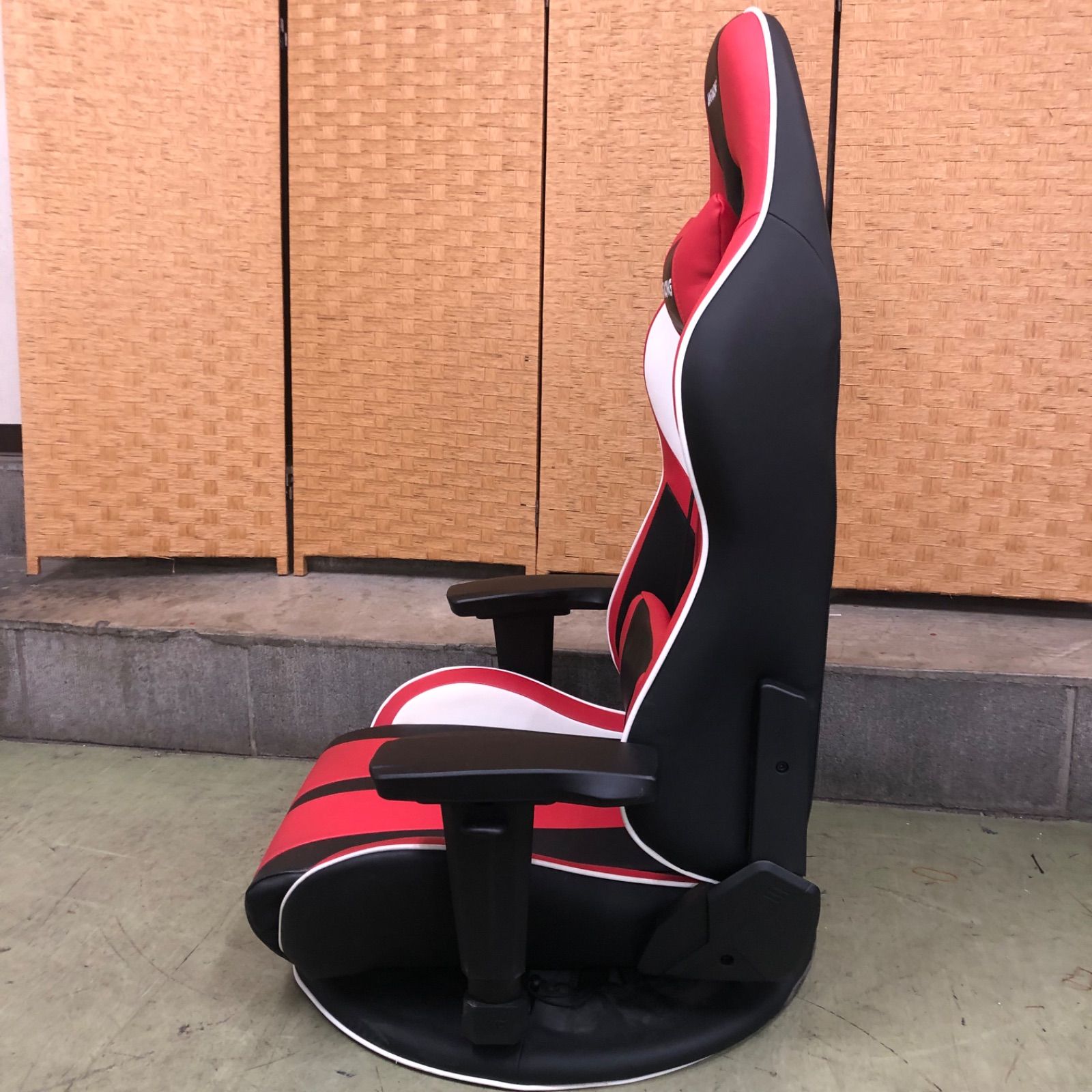 AKRACING エーケーレーシング