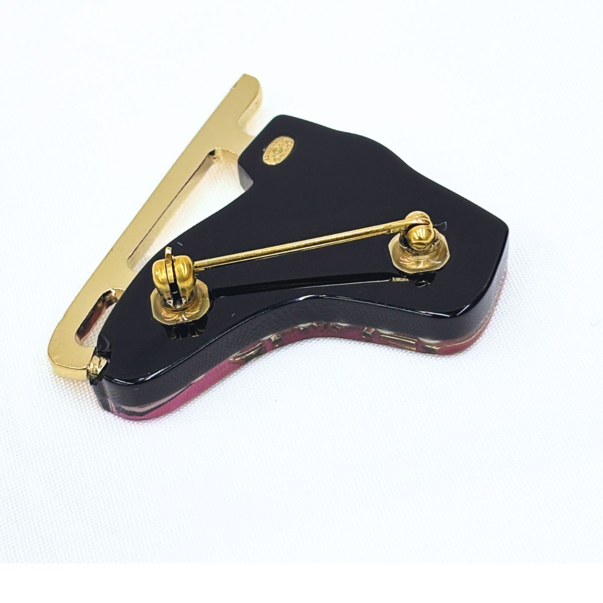 スケートブーツ ブローチ