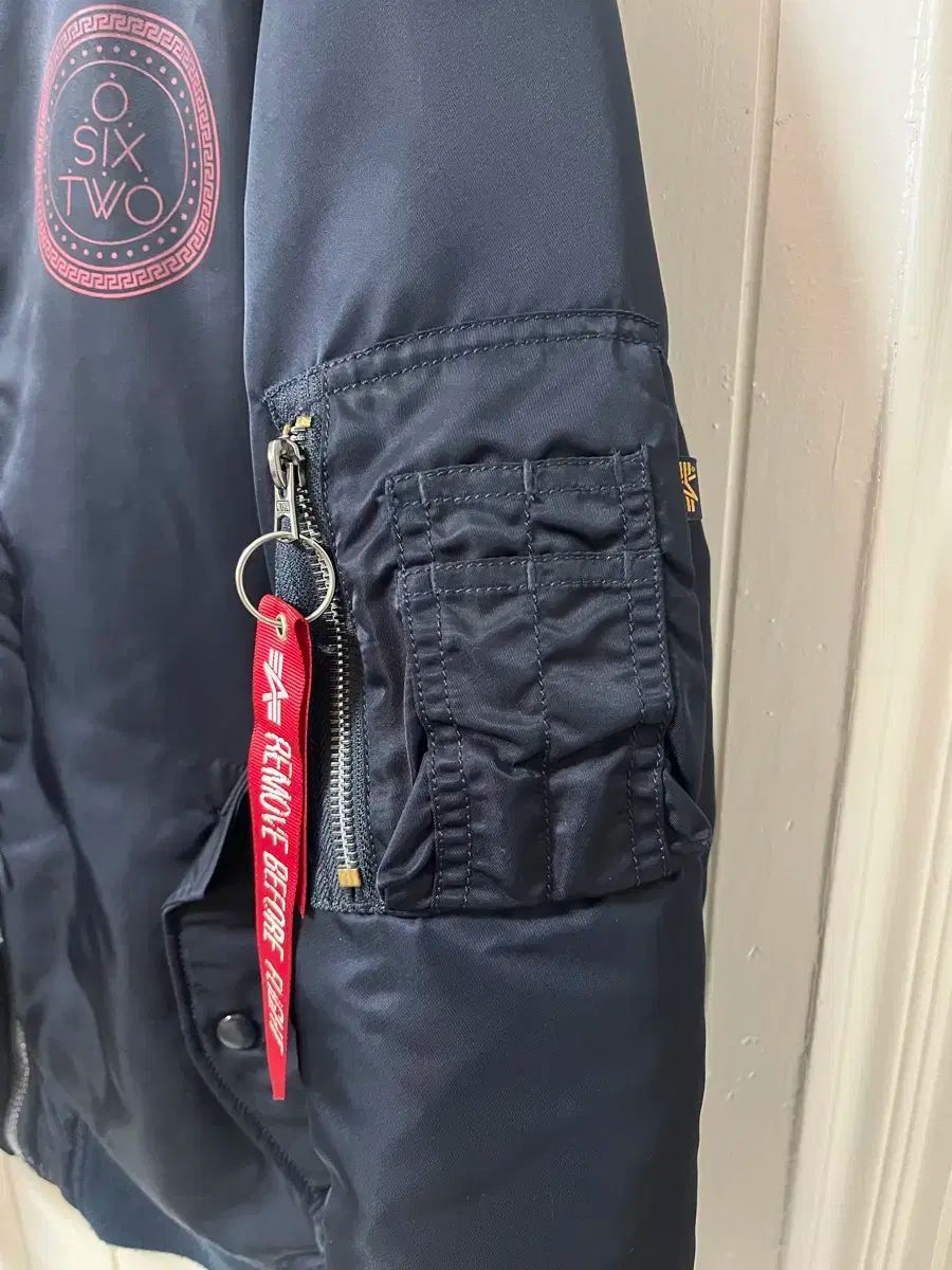 アルファ インダストリーズ SIXTWO コラボ ma-1