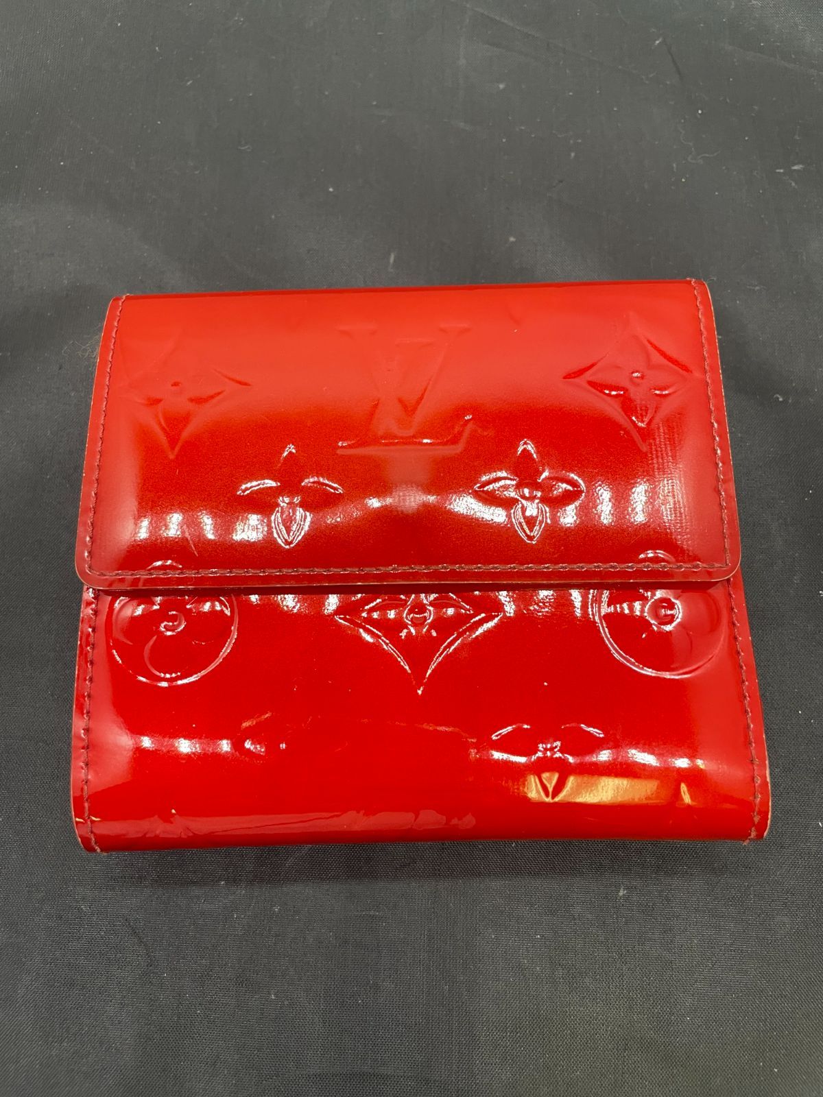 ルイヴィトン モノグラムヴェルニ 財布 B25090749