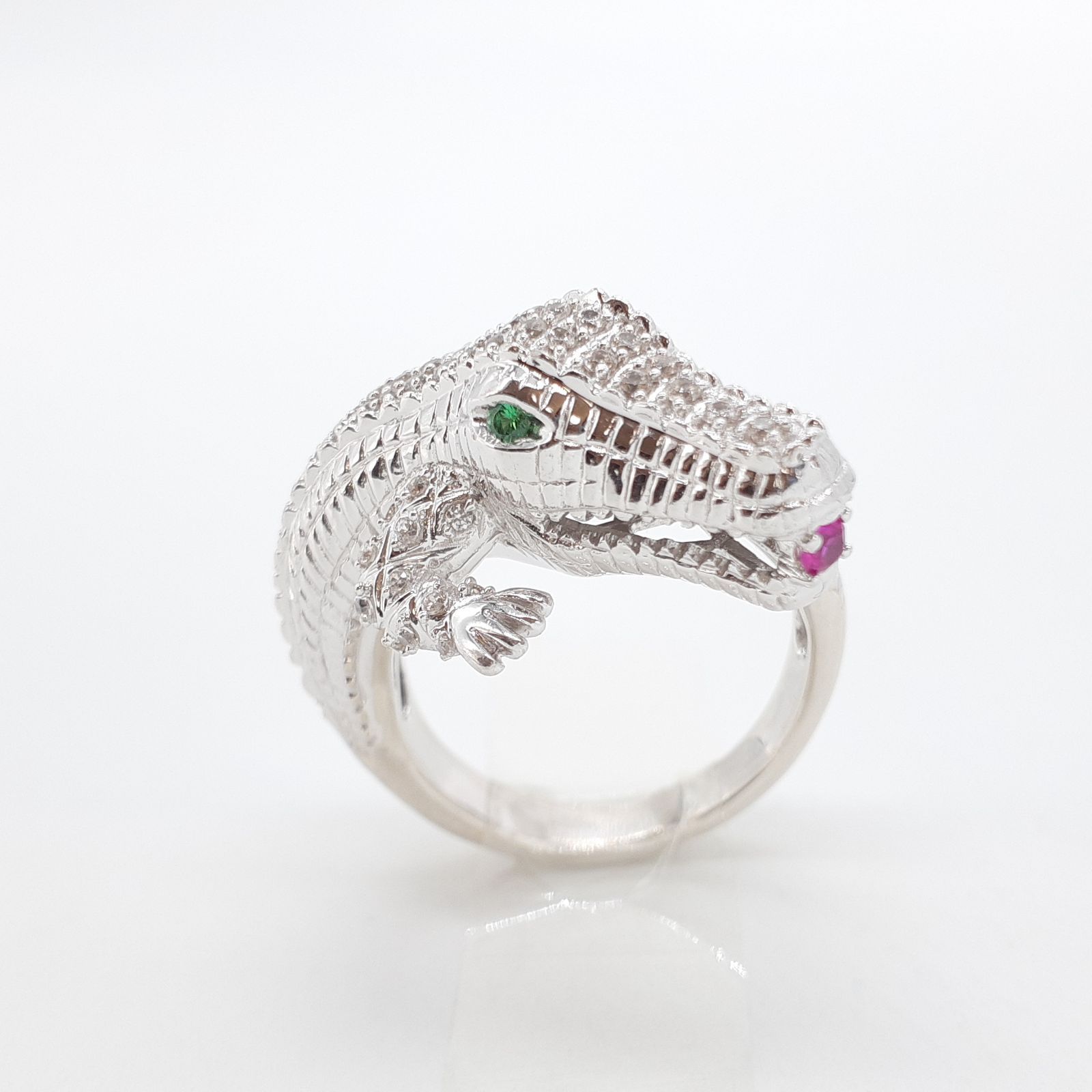 ホワイトサファイア