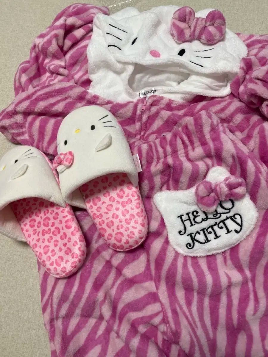 ハローキティ ドン キホーテ ギャル パジャマ モデル ピンク セット