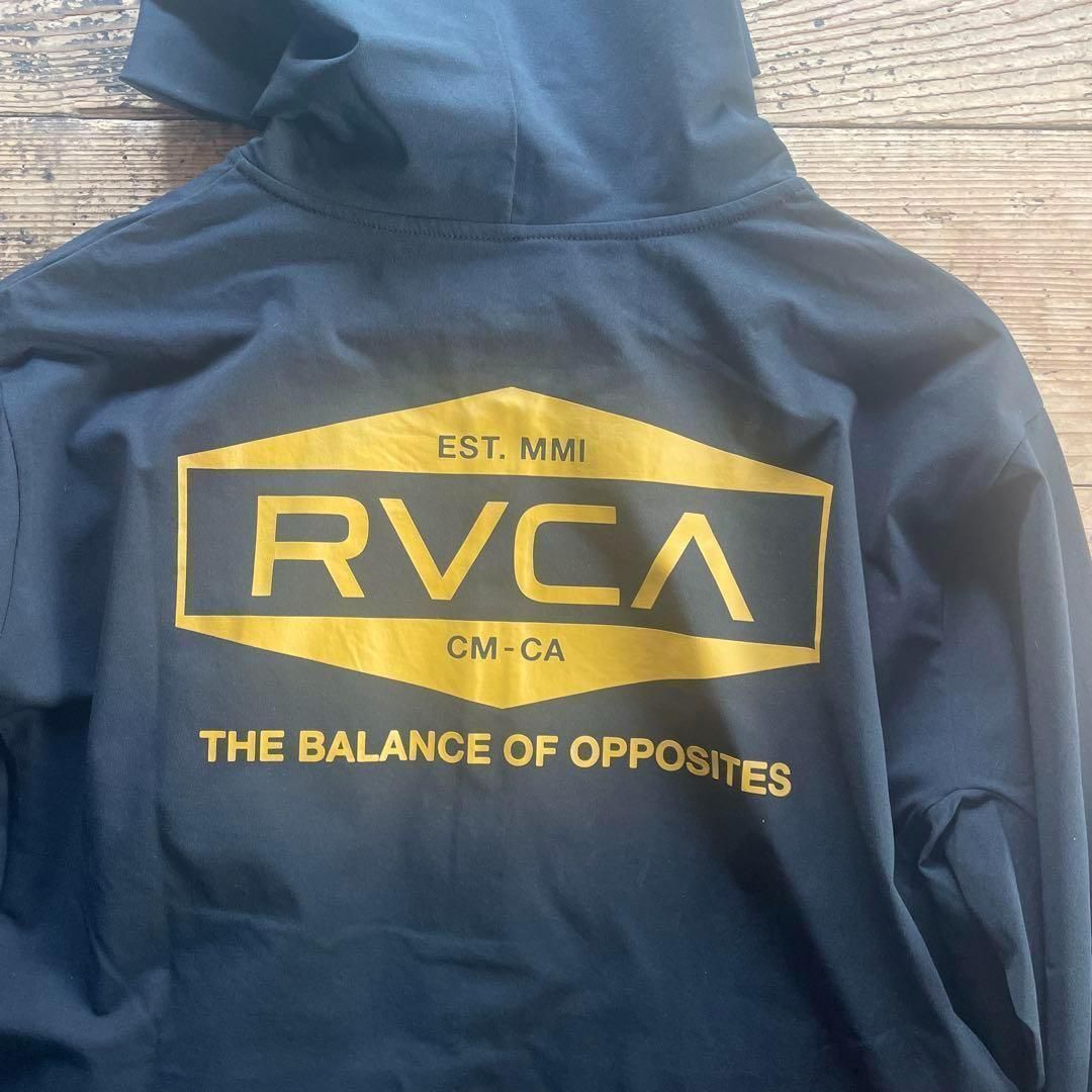 ラッシュパーカー