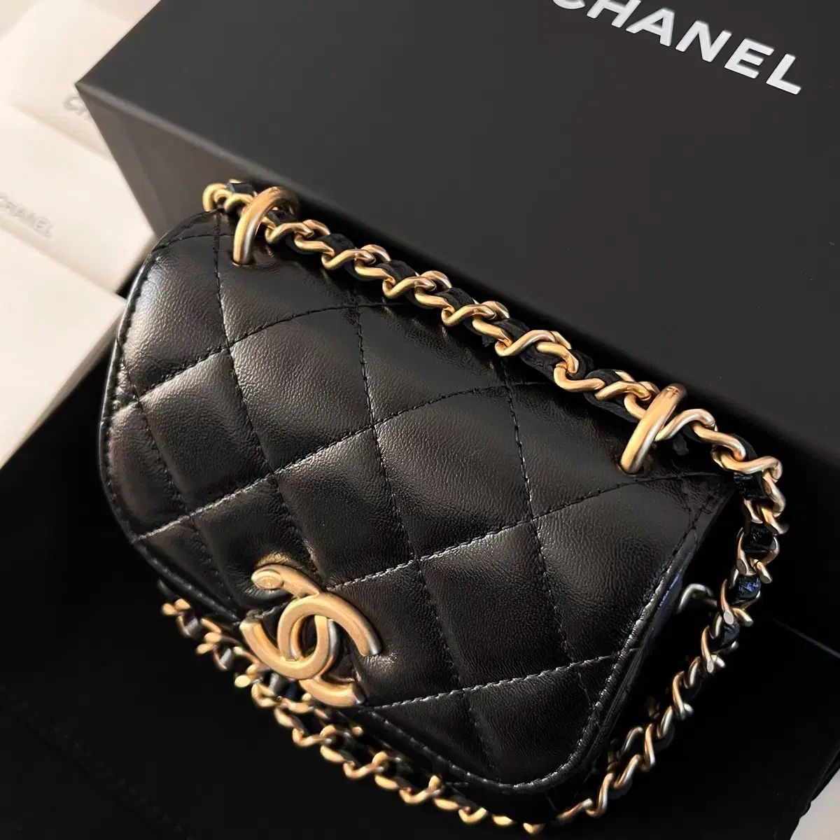 チェーンバッグ