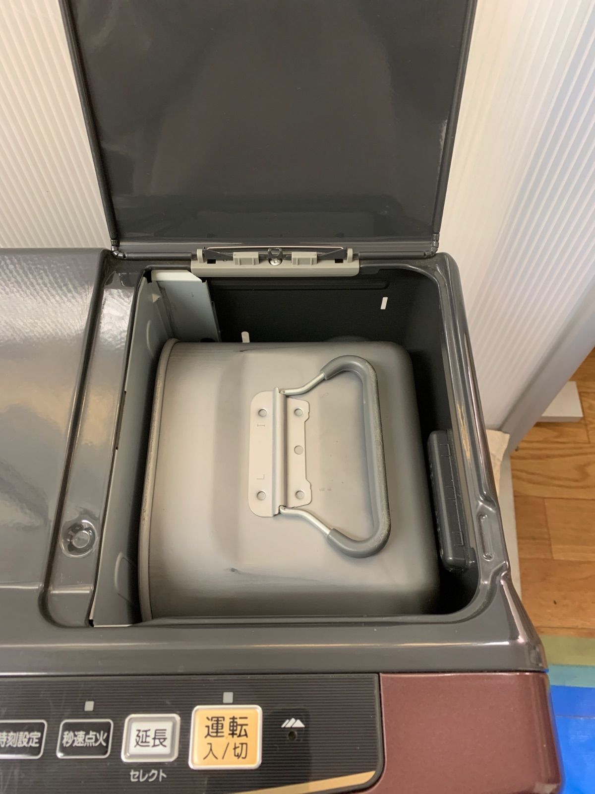 石油ファンヒーター FH-WX5712BY-T