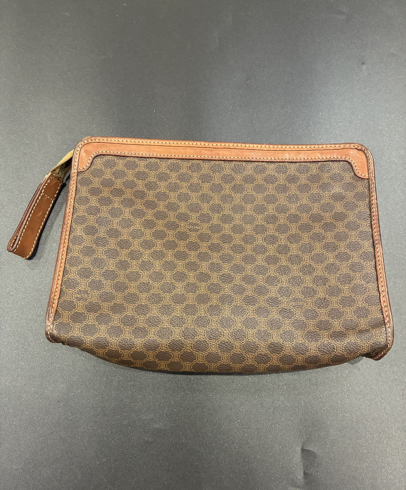 セリーヌ セカンドバッグ B25090839