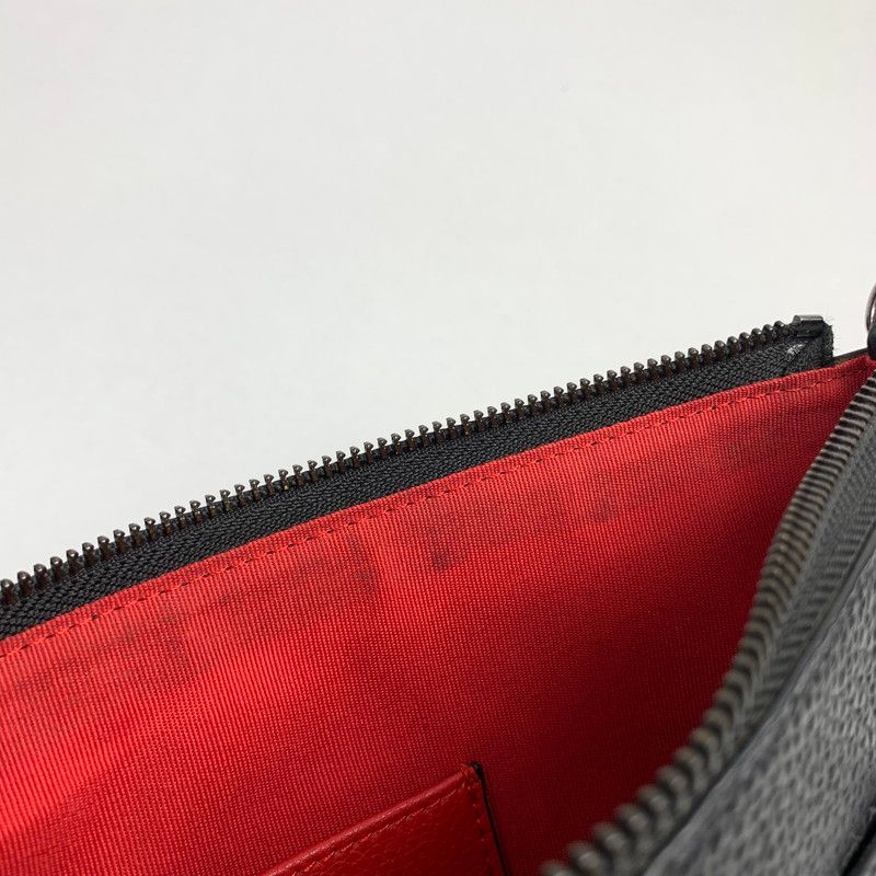品 CHRISTIAN LOUBOUTIN クリスチャン ルブタン スパイク スタッズ レザー クラッチバッグ カバン 180-251104-mh-02-fuz KARIMZIABAT_FR