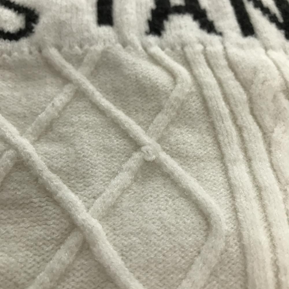 セントアンドリュース セーター 白×レッド ロゴ ネックレッド セントアンドリュース セーター 白×レッド ロゴ ネックレッド