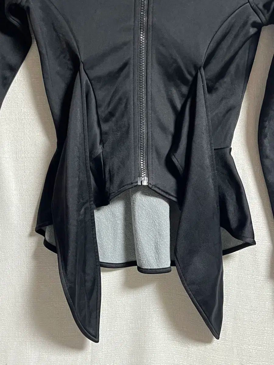 トラックジャージ