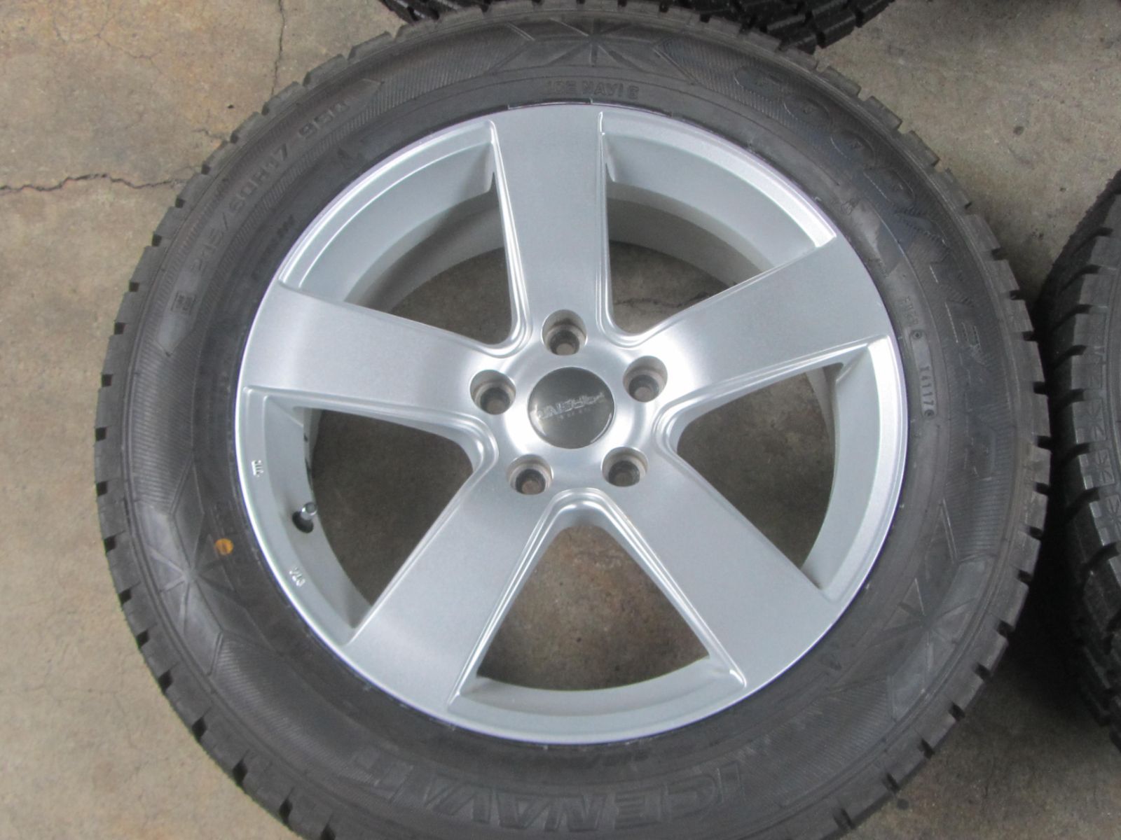 グッドイヤー アイスナビ