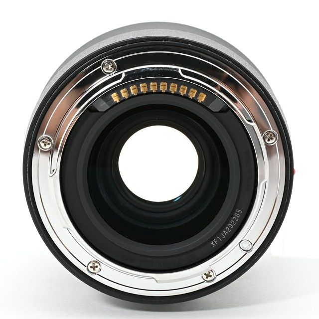 Lマウント用大口径単焦点レンズ