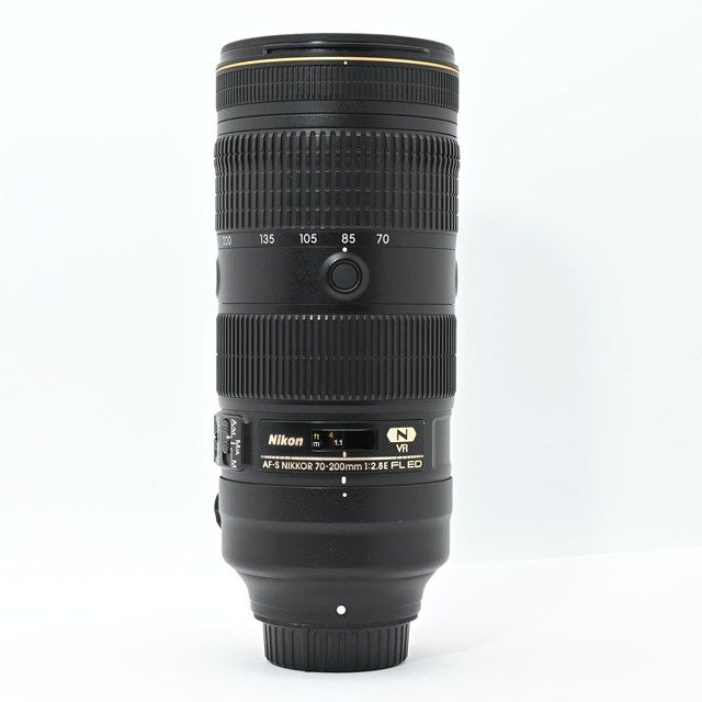  並品 Nikon AF-S NIKKOR 70-200 mm f 2.8 E FL ED VR｜ 望遠ズーム｜手ブレ補正×高速AF搭載｜ポートレート スポーツ撮影に最適 レンズ(ズーム) カメラ
