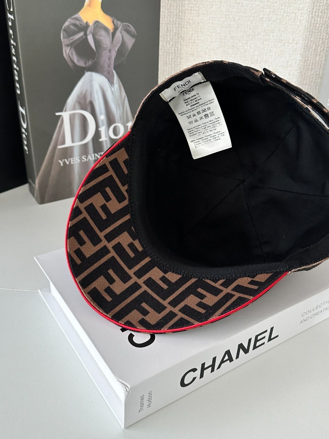 ベースボールキャップ