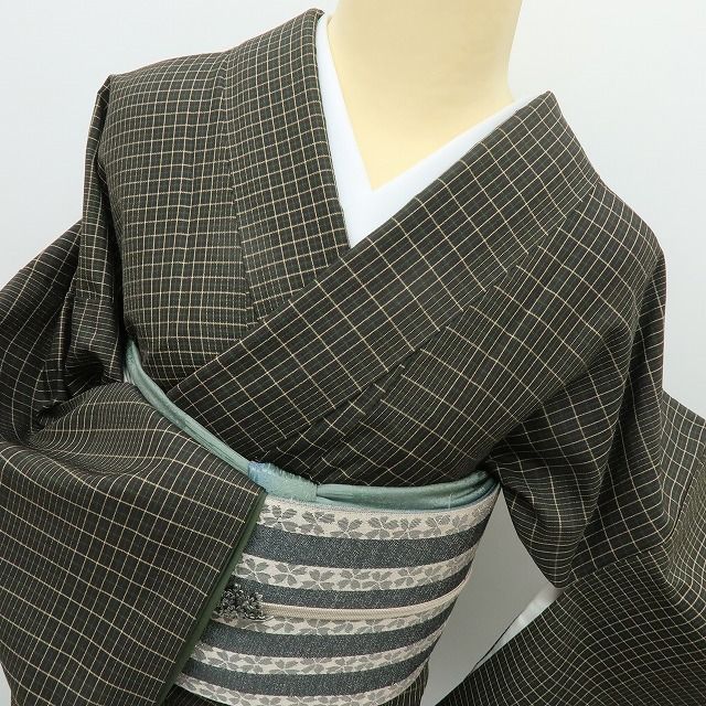 Y3826◇美品 正絹 手縫い仕立て お召 着物 六花-RIKKA- 新品 正絹 さが美謹製 塩沢お召 手縫い仕立て 着物 A4003