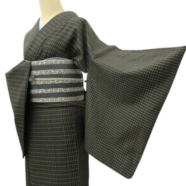 美品 正絹 格子柄 手縫い仕立て お召 着物 B-47 - メルカリ