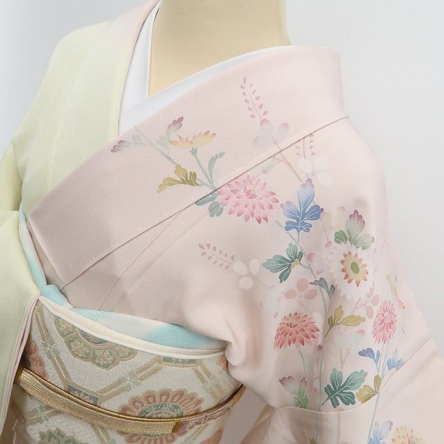 染め色に香り映して艶を挿す