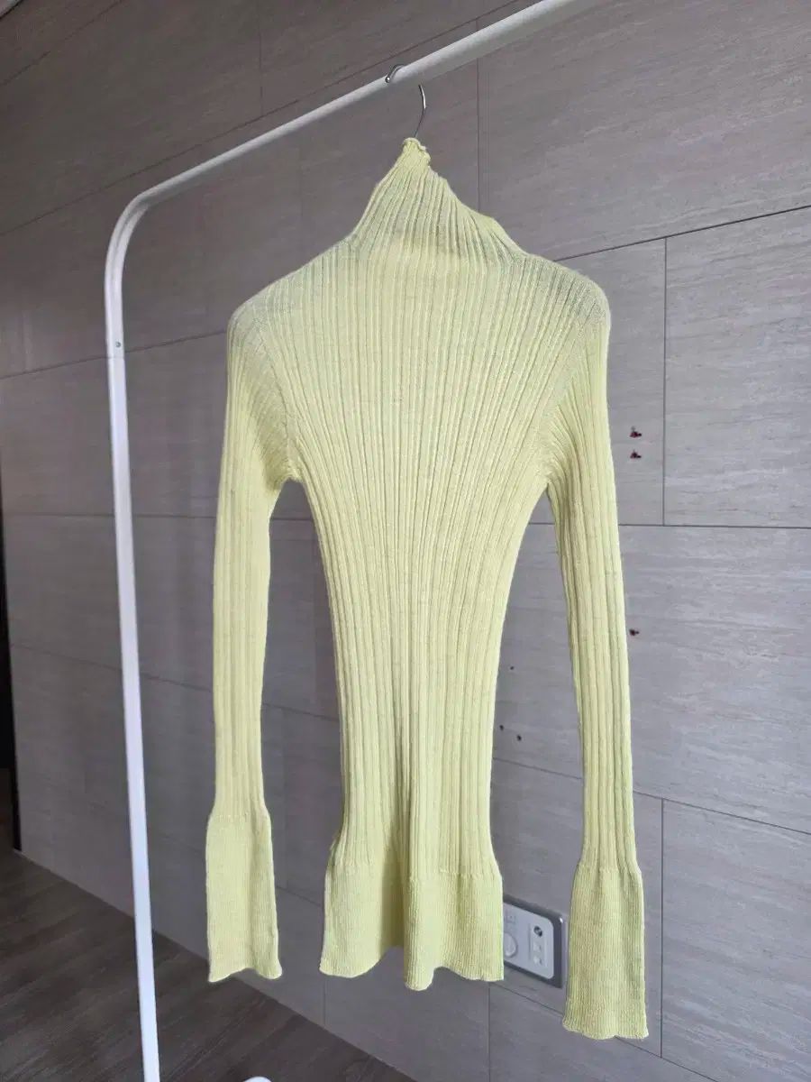 unfil スリ アルパカ ゴージ ニット フィンガーホール トップス