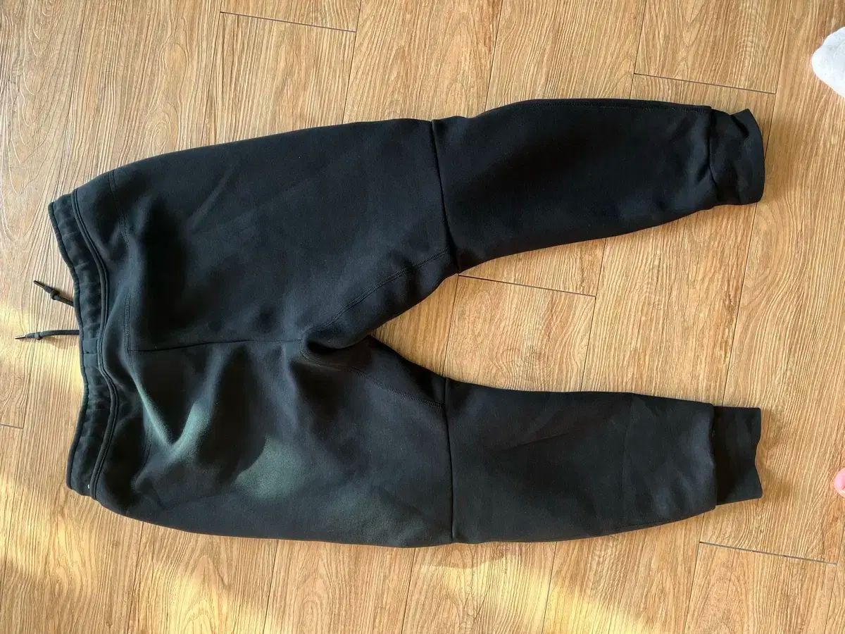 ナイキ Tech Fleece テックフリース ブラック ズボン