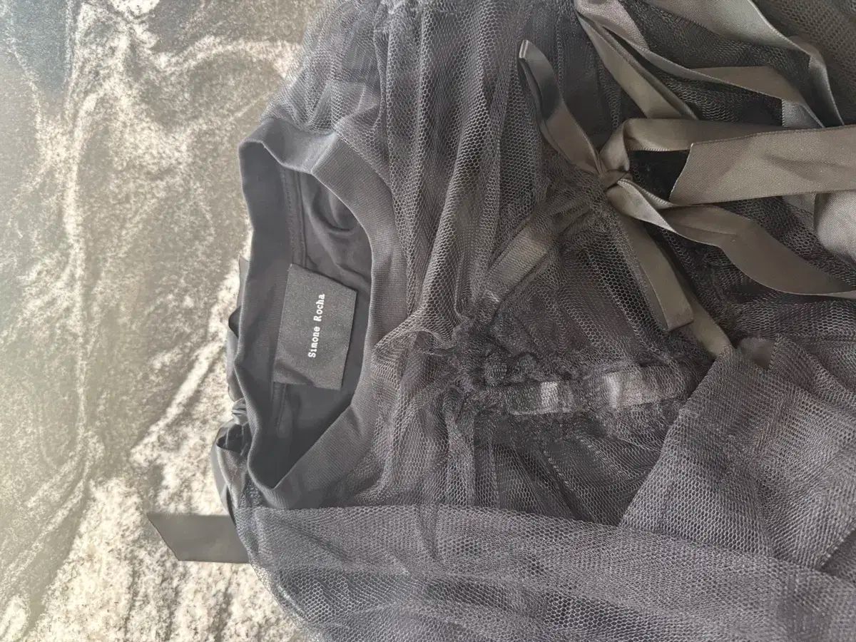  シモーネ ロシャ ブラック メッシュ Tシャツ 36 半袖(Tシャツ) Tシャツ カットソー