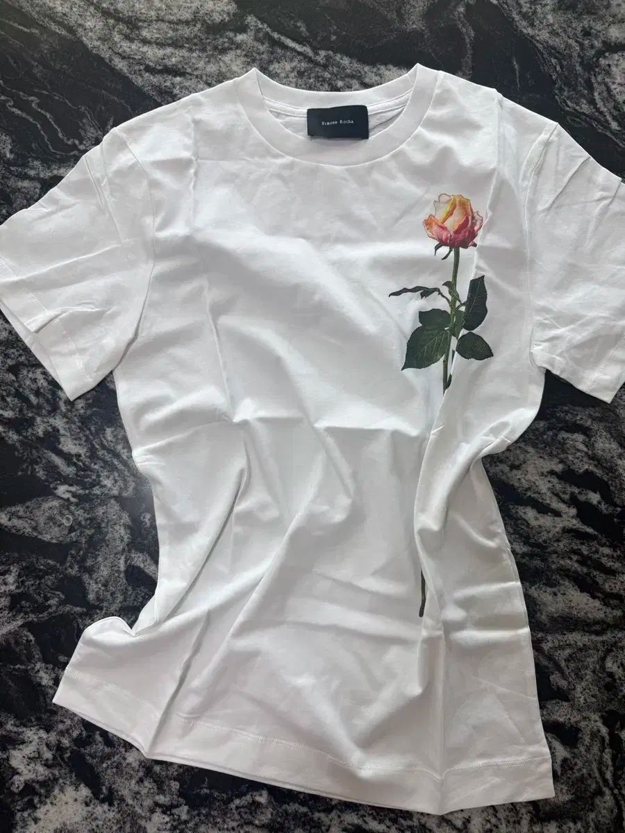 シモンプラザ フローラル Tシャツ m