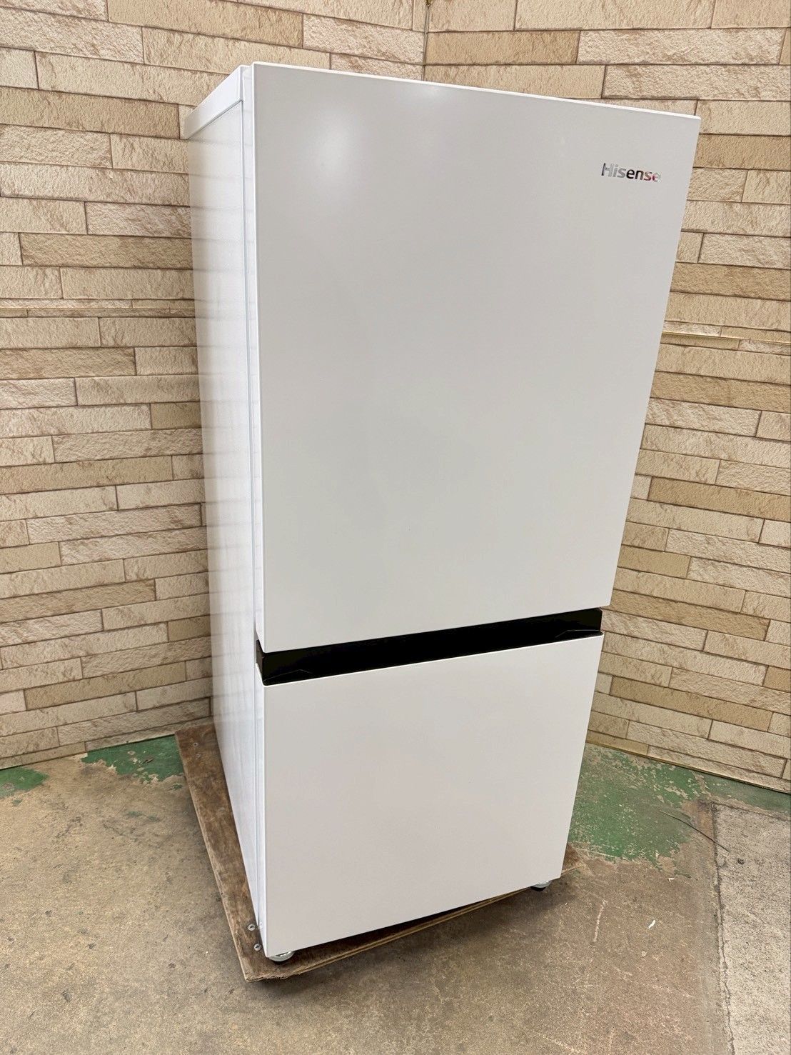 大阪送料無料★3か月保障付★冷蔵庫★2022年★HR-D1304★IR-1005 大阪送料無料☆3か月保障付き☆冷蔵庫☆ハイセンス☆2ドア☆2022年☆HR