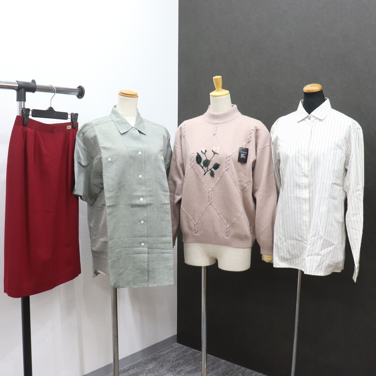 IT6GUHC3JCMW Burberrys バーバリーズ 衣類まとめ スカート×1点 シャツ2点 セーター×1点 レディース ピンク レッド