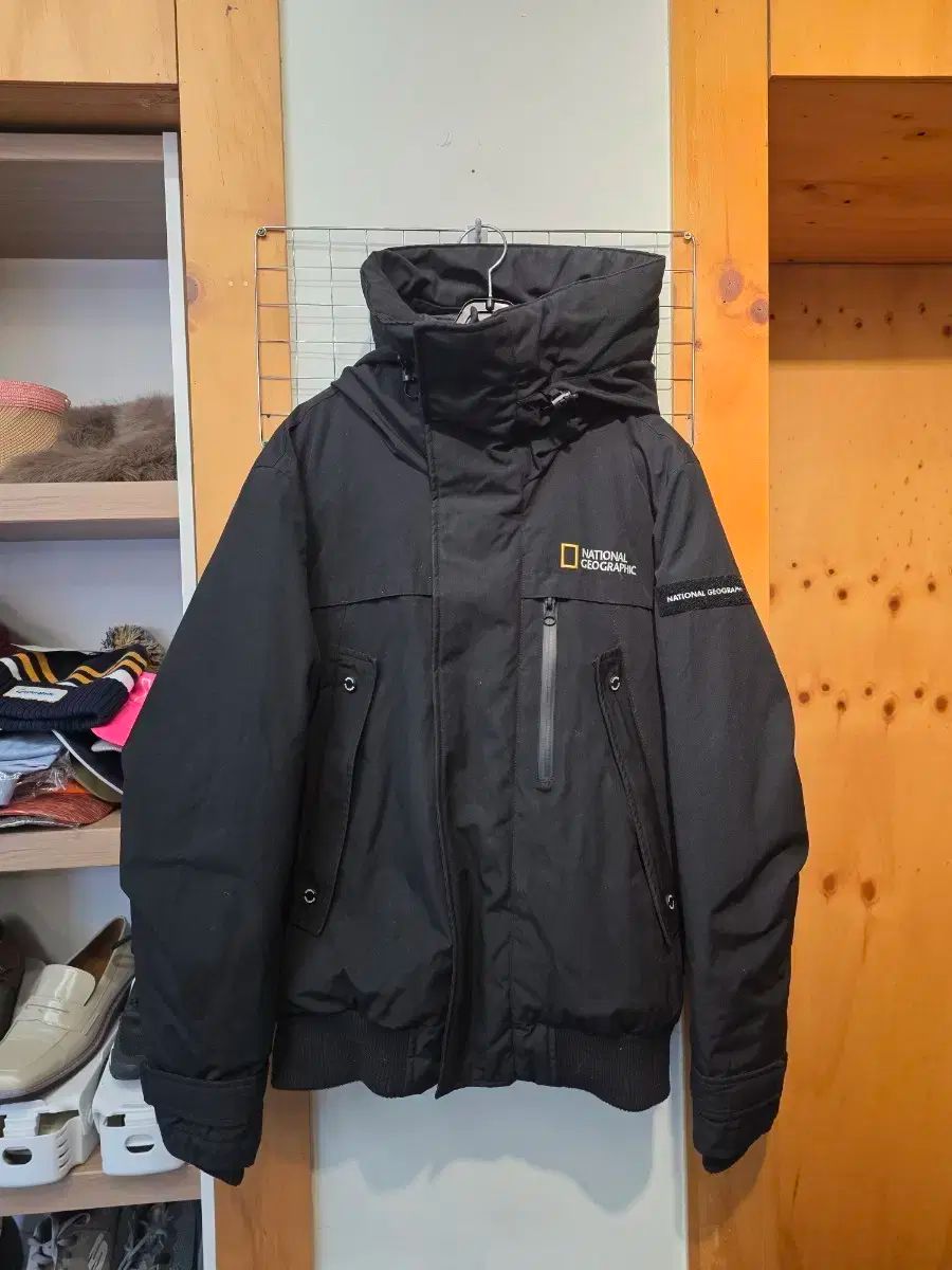 ナショナルジオグラフィック ベルーガ ダックダウン ショートダウン M