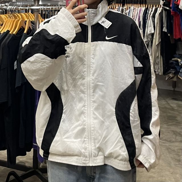 【NIKE/ナイキ】ナイロンジャケット