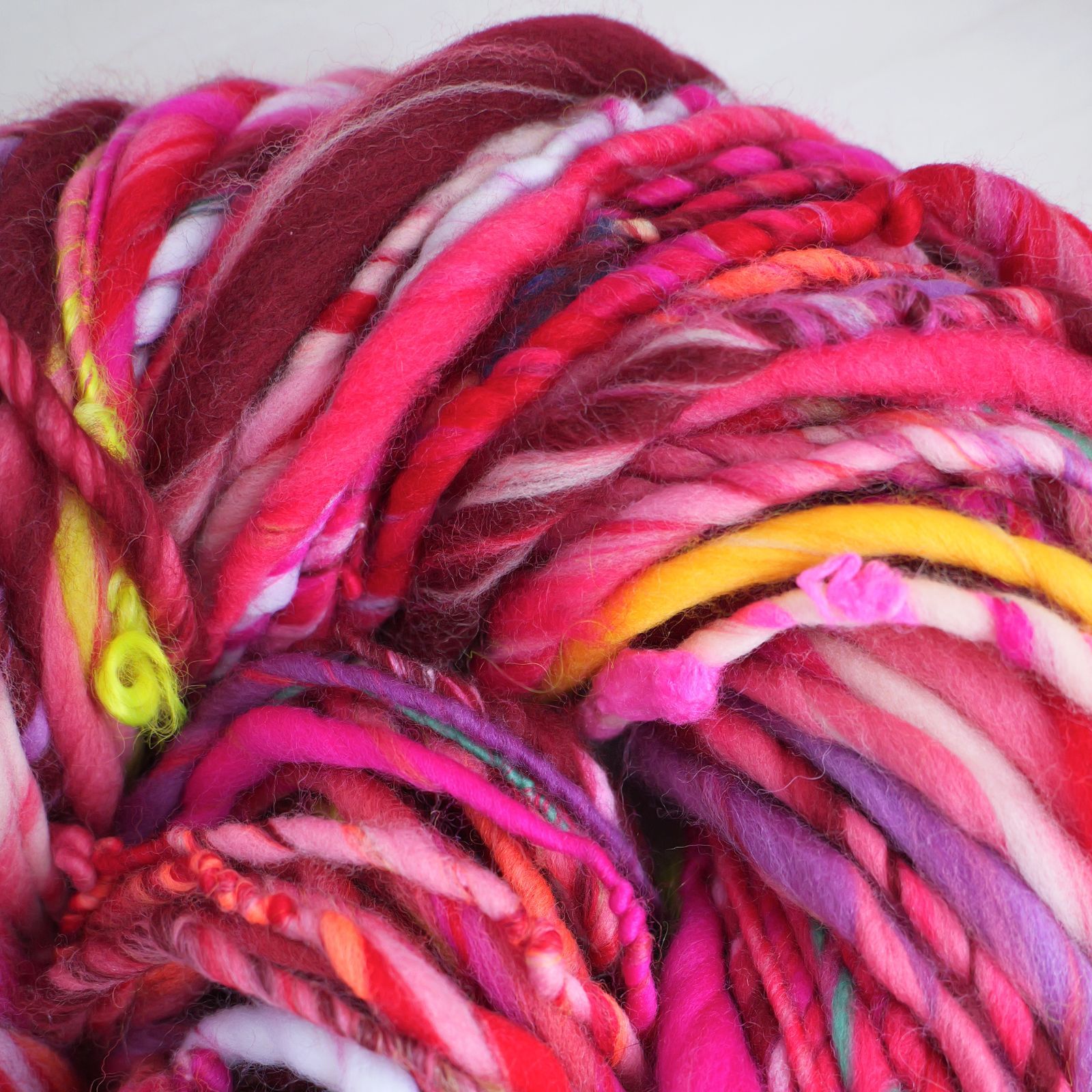 106g/37m｜ラブポーション｜チャンキーヤーン｜手紡ぎ糸｜ウール毛糸