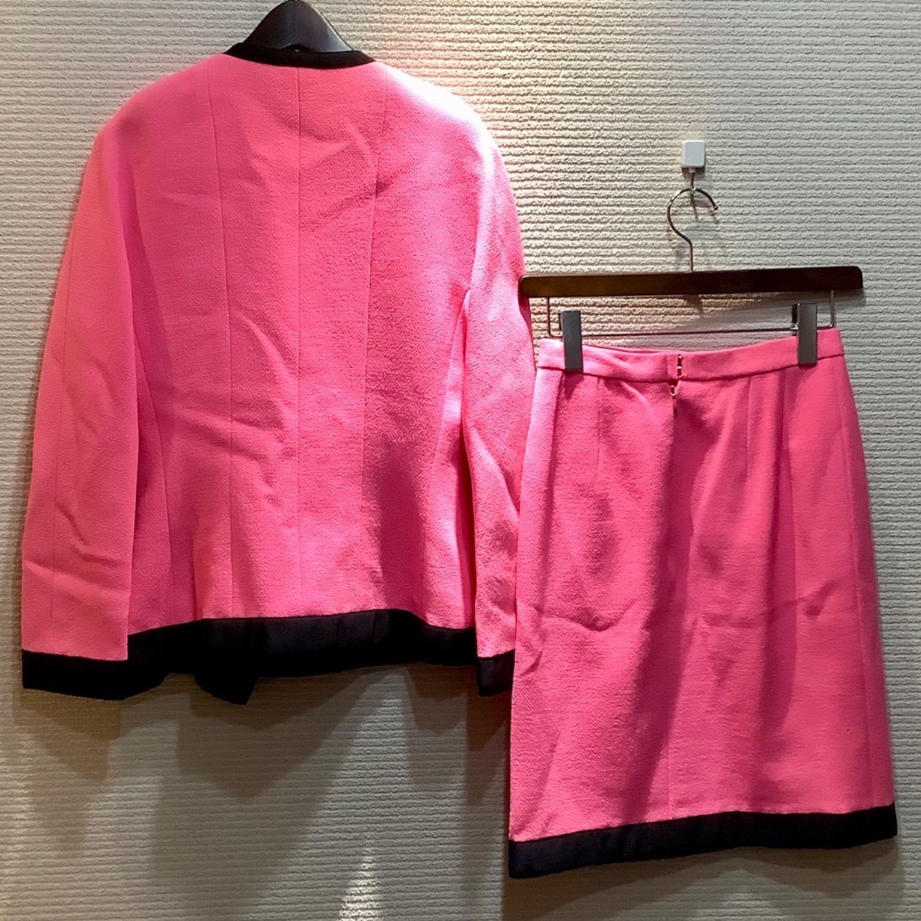 シャネル CHANEL 1991年 VINTAGE ヴィンテージ スーツ セットアップ ジャケット スカート リボン ピンク 黒 ブラック 36 D1057 T210