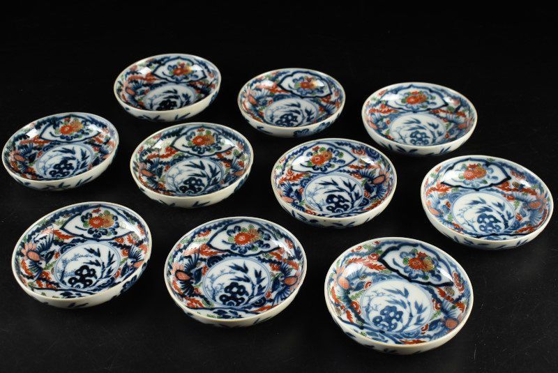 蔵A3409b 伊万里 染錦草花文 小皿 十客