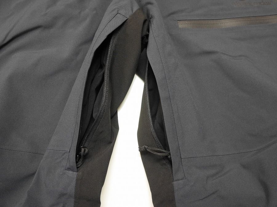  26 OAKLEY TNP SHELL BIB PANT - Mサイズ GRAPHITE スノーボード ウェア パンツ ビブパンツ ウェア(男性用) スノーボード
