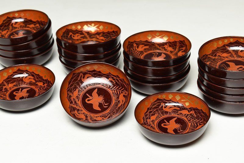 蔵A3286e 木製溜塗蒔絵 木皿 菓子皿 二十客 10.8㎝