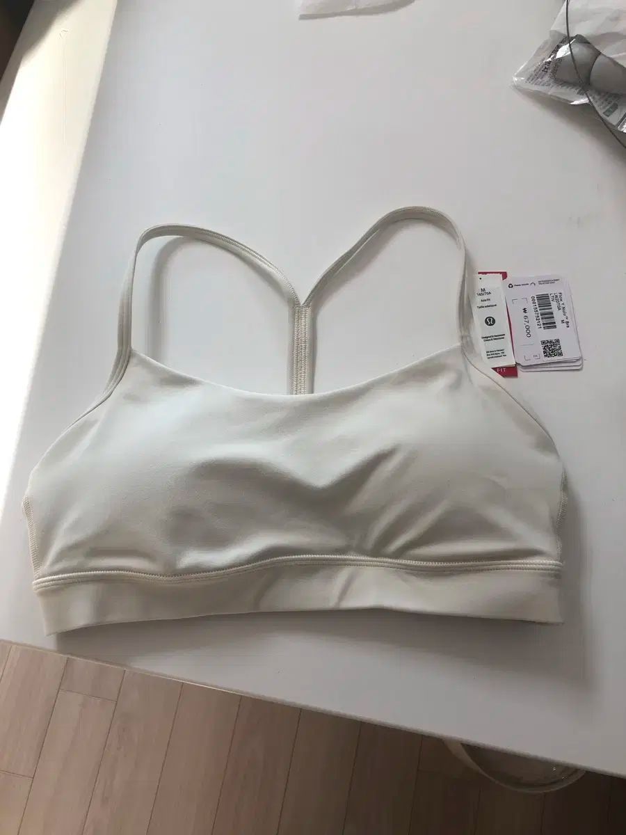 ルルレモン フルイドフロー Y スポーツブラ