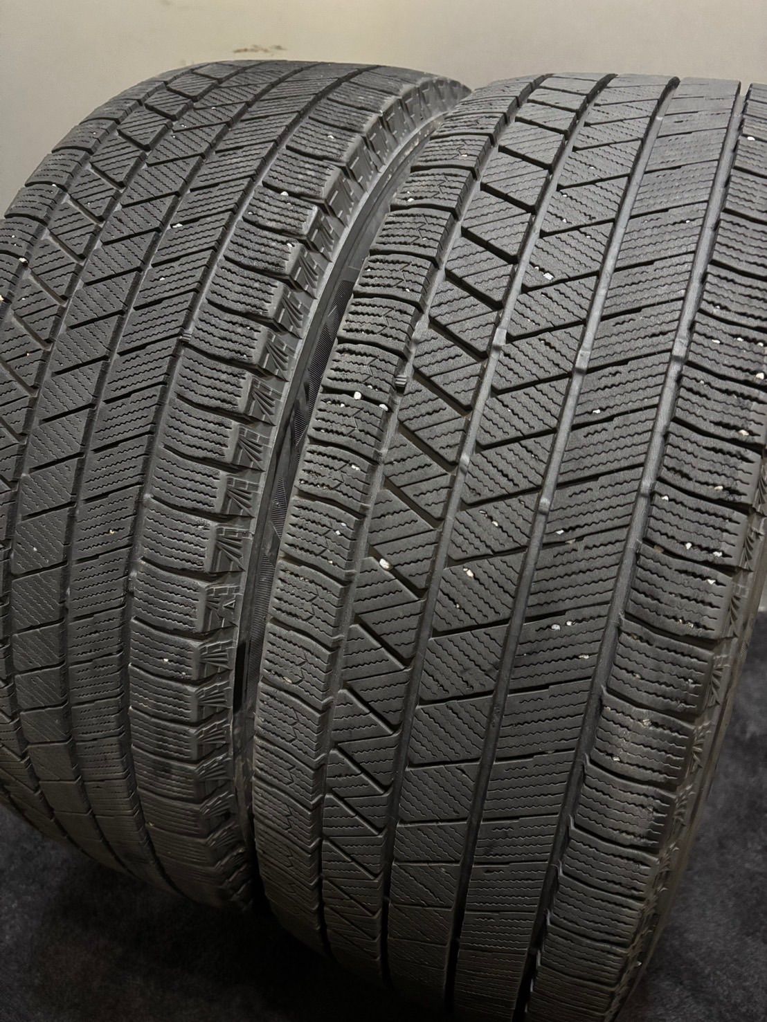 205 60 R 16 VRX 3 22年製 スタッドレス 2本 ブリヂストン ブリザック ノア ヴォクシー ステップワゴン 2 K 488