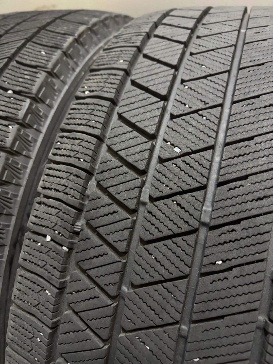  205 60 R 16 VRX 3 22年製 スタッドレス 2本 ブリヂストン ブリザック ノア ヴォクシー ステップワゴン 2 K 488 16インチ スタッドレス