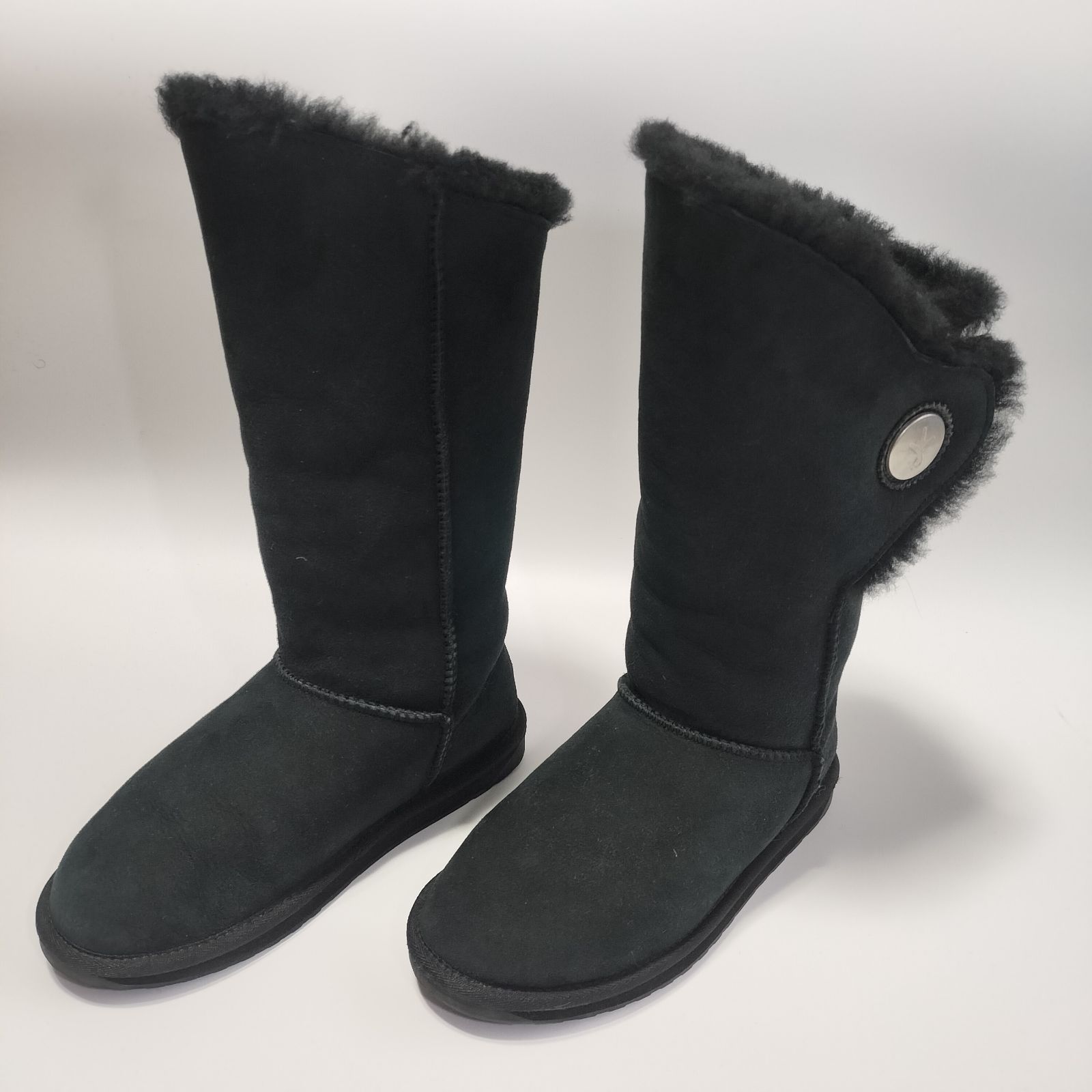 EMU Australia シープスキンブーツ Hakea Hi 25 cm Water resistant 内側ファー ブランドロゴ 銀ボタン