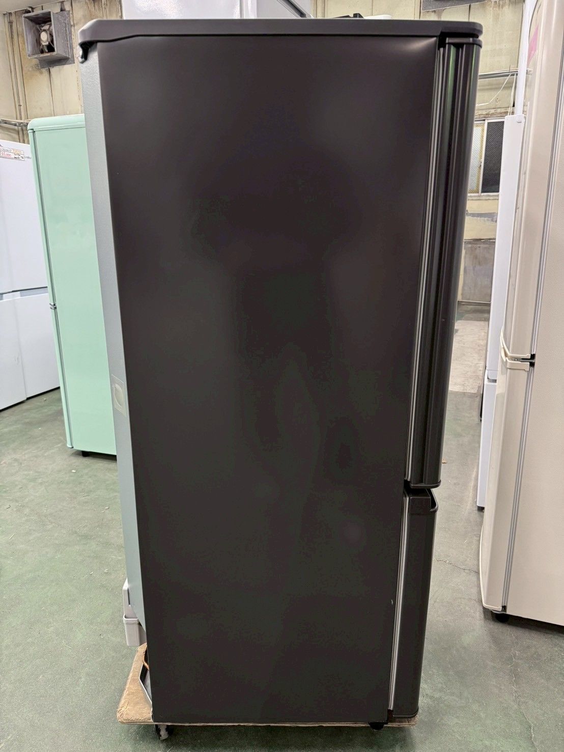 大阪 3か月保障付き 冷蔵庫 三菱 2ドア 2021年 MR-P 15 G-H IR-664 滑り止め付き 清掃力重視