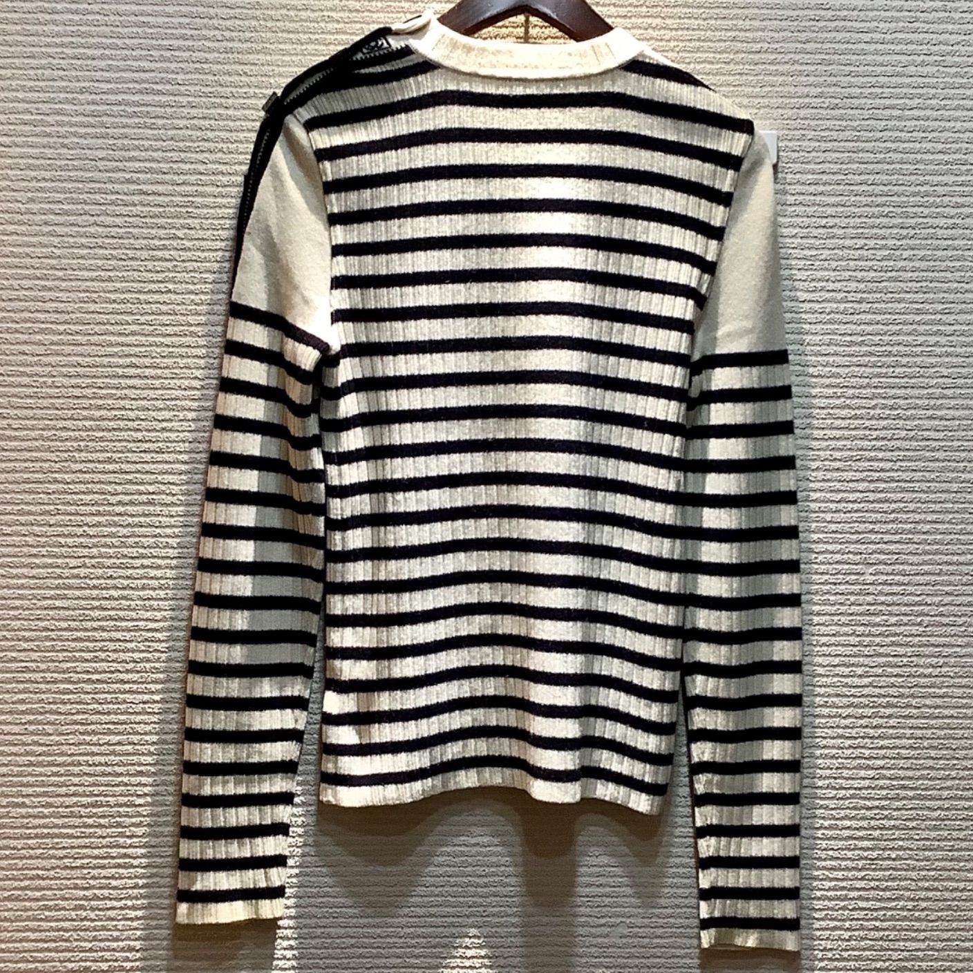 シャネル CHANEL スポーツライン ボーダー ニット セーター ココマーク オフホワイト 黒 ブラック 36 F 1017 T 77