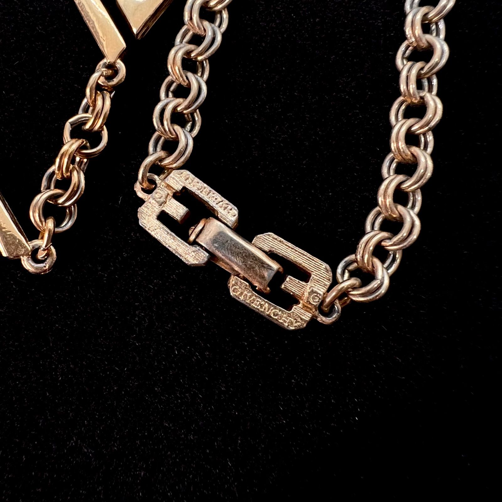 GIVENCHY ジバンシー ロングネックレス Gロゴ ゴールド ヴィンテージ ロングチェーン FORTGASGNV_COM_BR