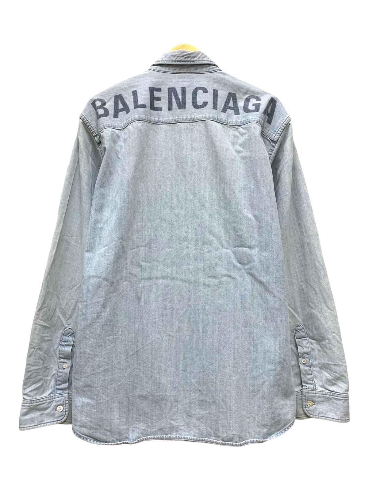 BALENCIAGA バレンシアガ デニム 長袖シャツ バックロゴ ボタンダウン ユーズド加工 509534 TYE24 39 ブルー メンズ 036