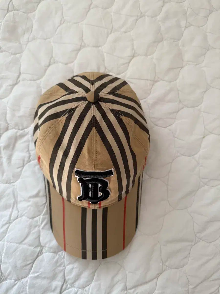 バーバリー TB 刺繍 ベースボールキャップ 帽子 Lサイズ